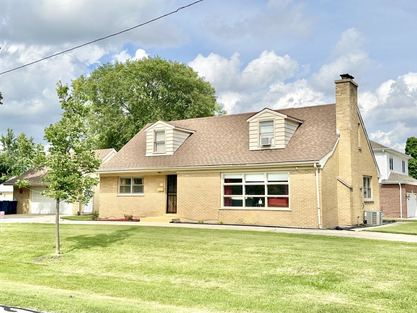 Property Photo:  901 S Westgate Road  IL 60016 