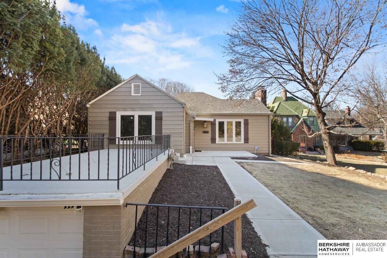 Property Photo: 1110 Turner Boulevard NE 68105