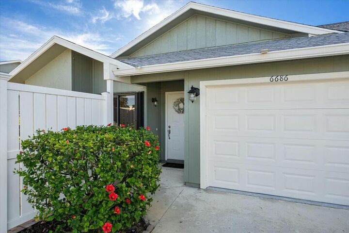 Property Photo: 6686 SE Yorktown Drive FL 33455