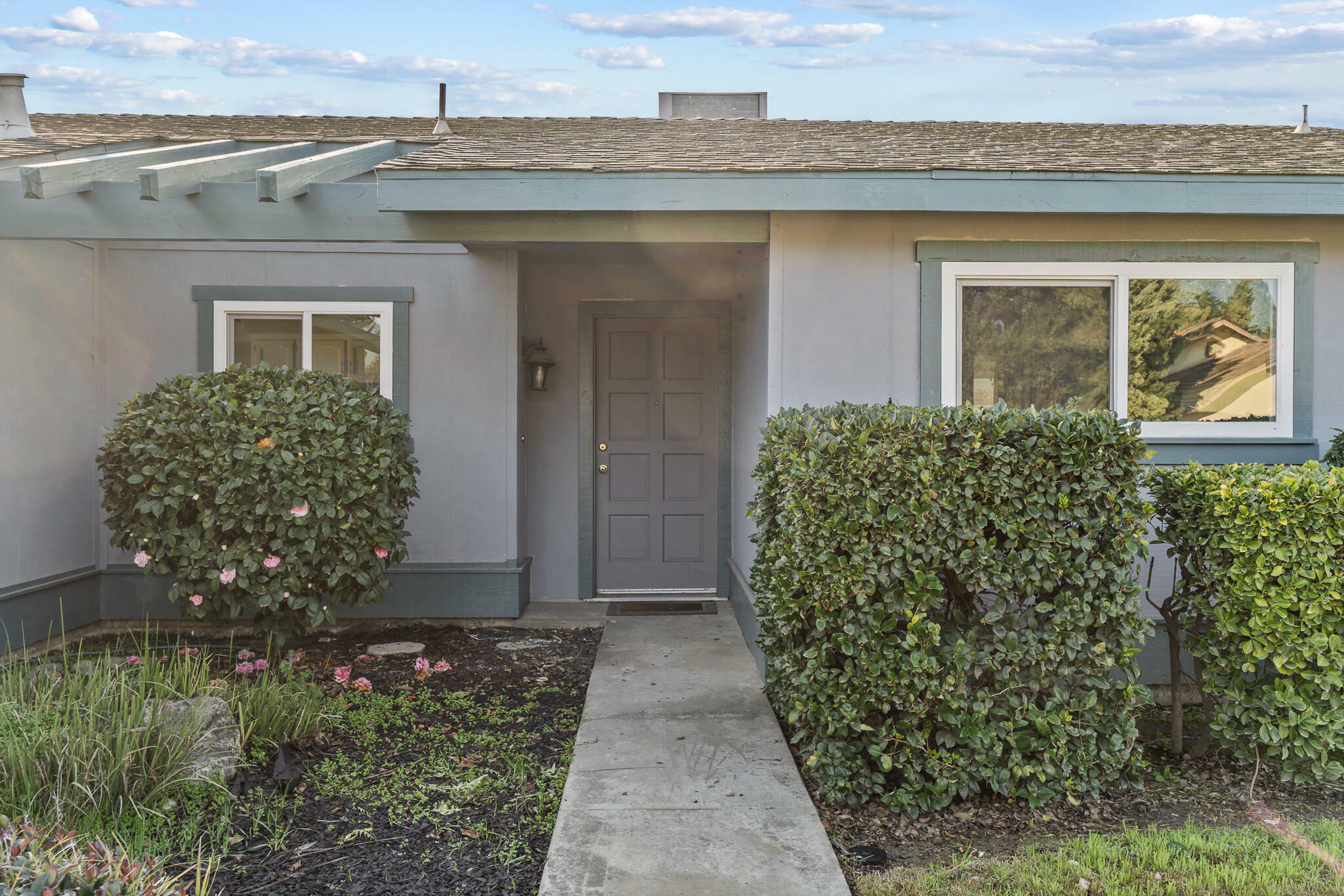 Property Photo: 5541 W Walnut Avenue CA 93277