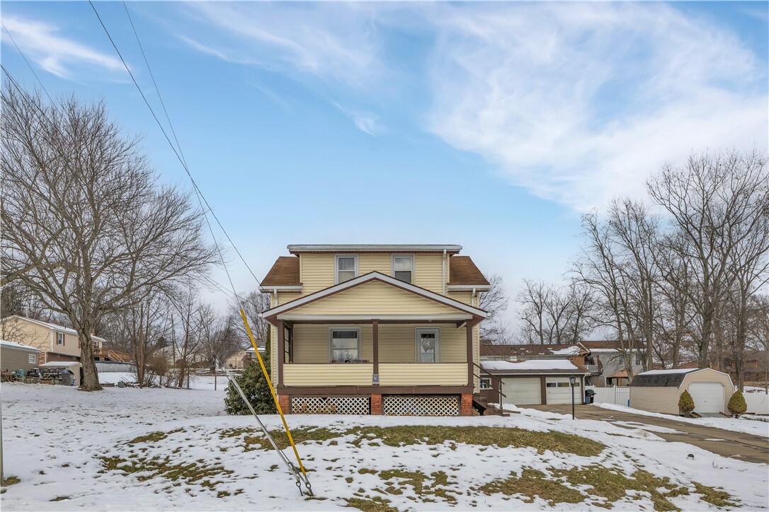 Property Photo:  245 Ren Lee Ave  PA 16117 