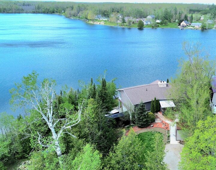 5560 Chestnut Drive  Cheboygan MI 49721 photo