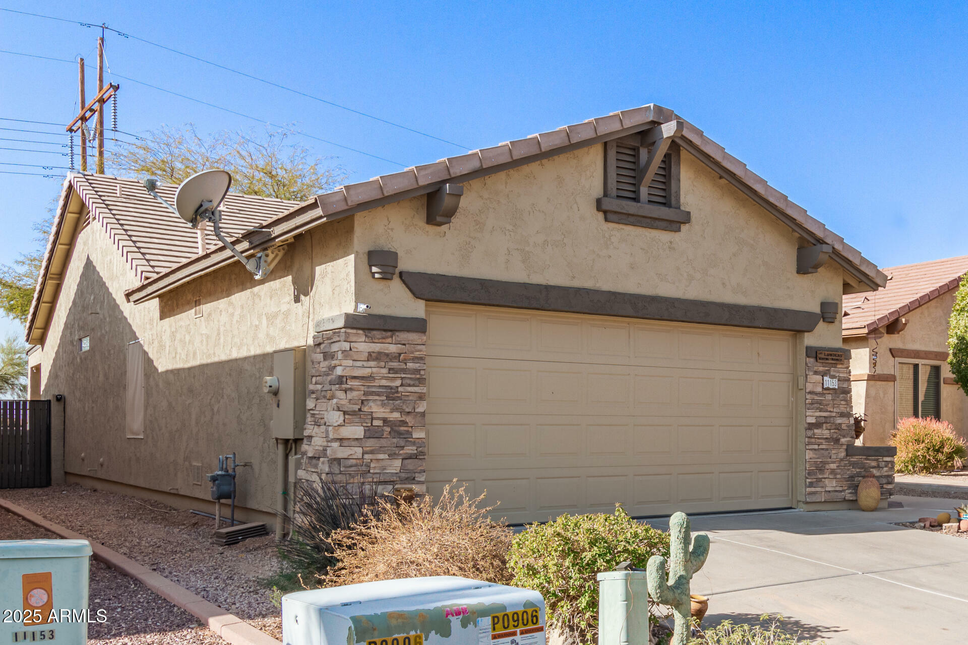 Property Photo:  11153 E New Frontier Court  AZ 85118 