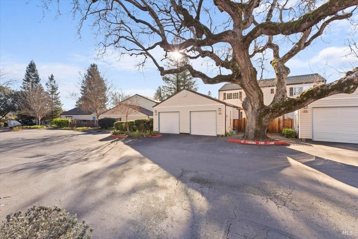 Property Photo: 1604 Yardley Street CA 95403