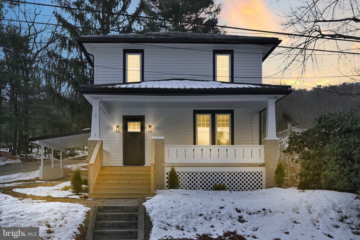 Property Photo:  618 Park View Road  PA 17048 