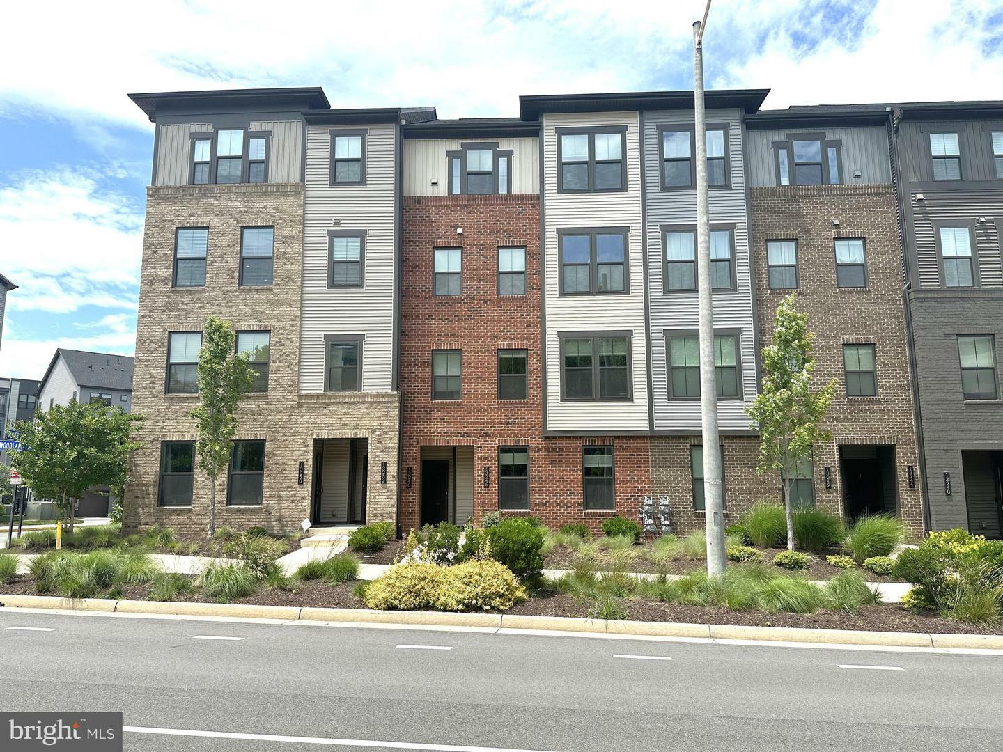 Property Photo: 13246 Woodland Park Road 4G VA 20171
