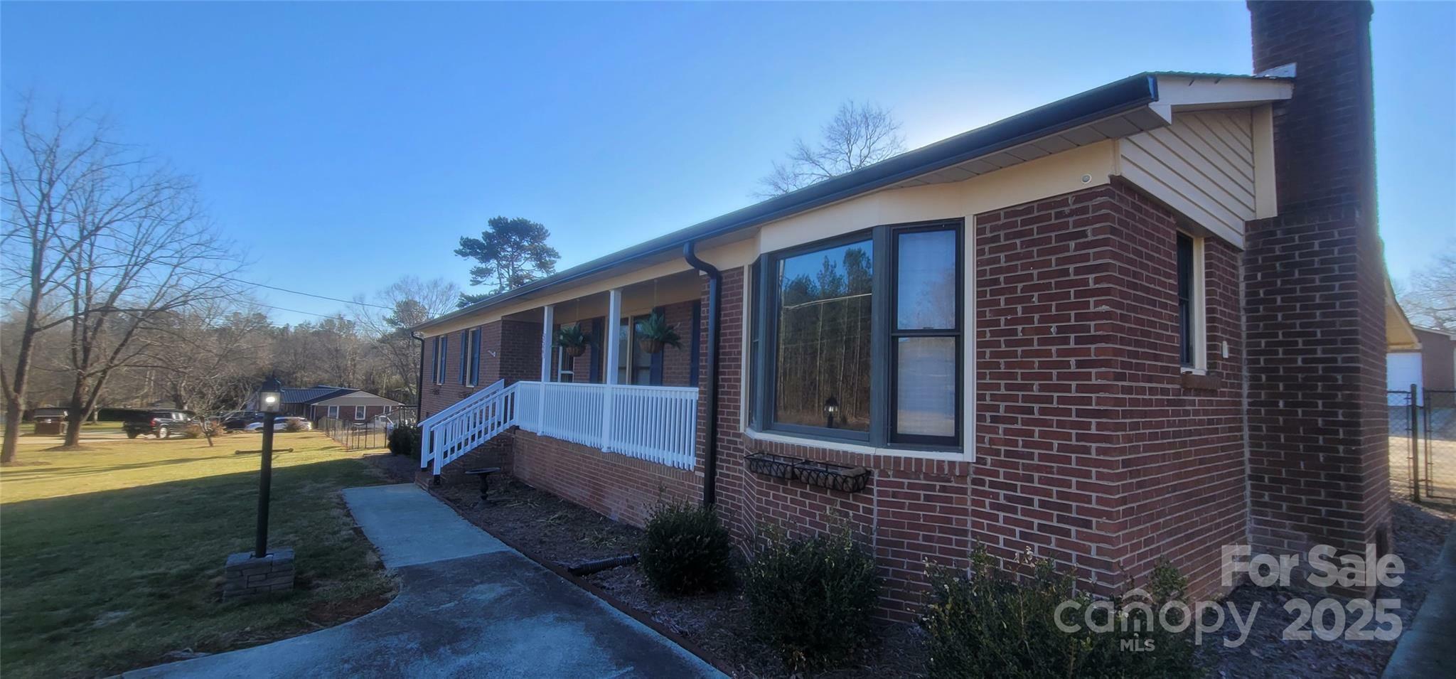 Property Photo:  5527 Dallas High Shoals Hwy Highway  NC 28034 