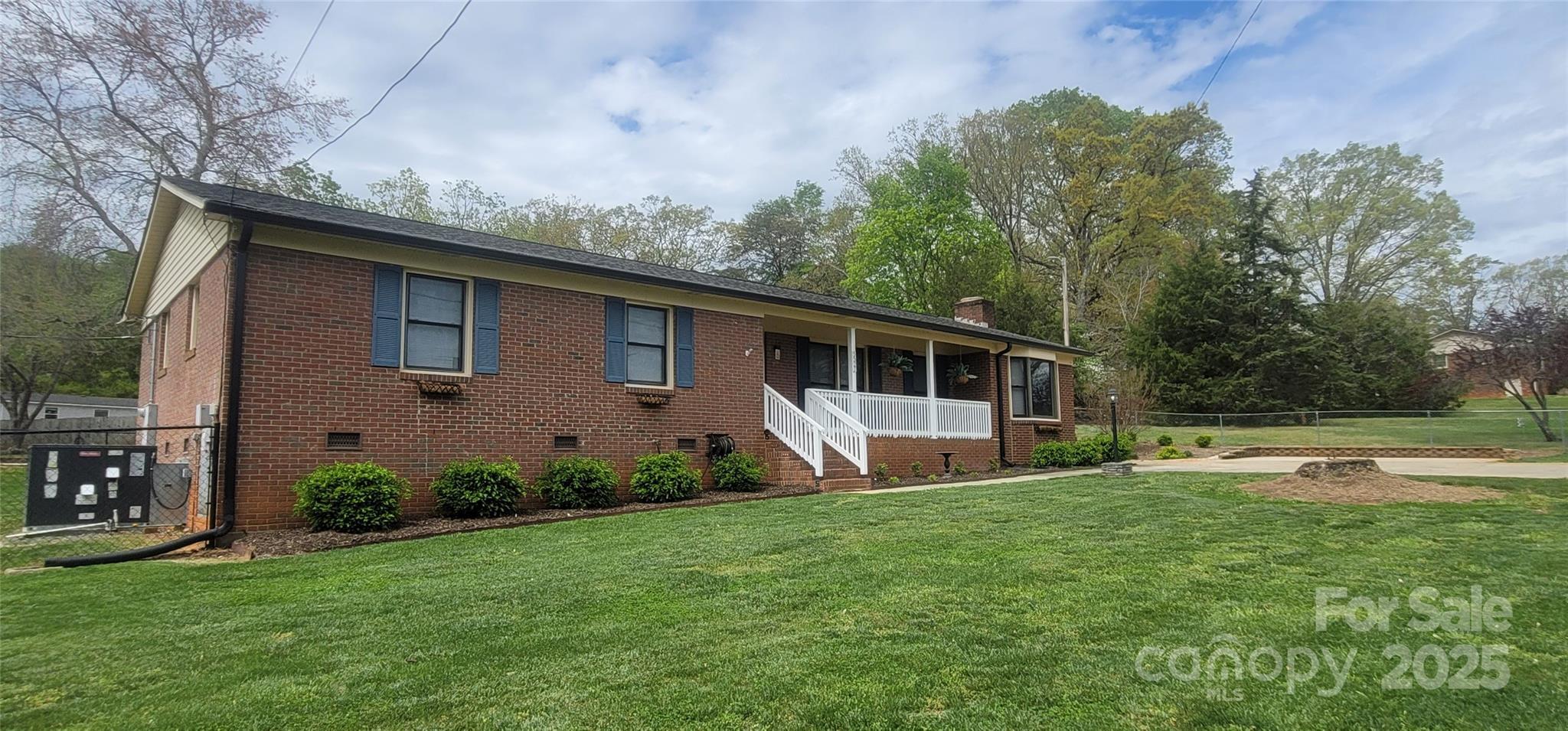 Property Photo:  5527 Dallas High Shoals Hwy Highway  NC 28034 