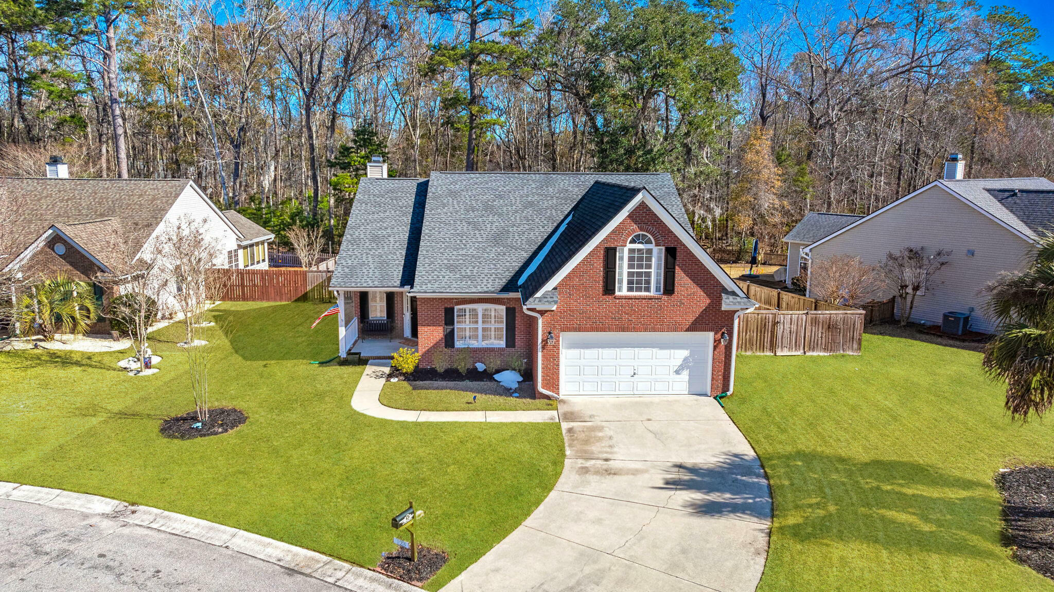 Property Photo: 123 Oakbluff Road SC 29485