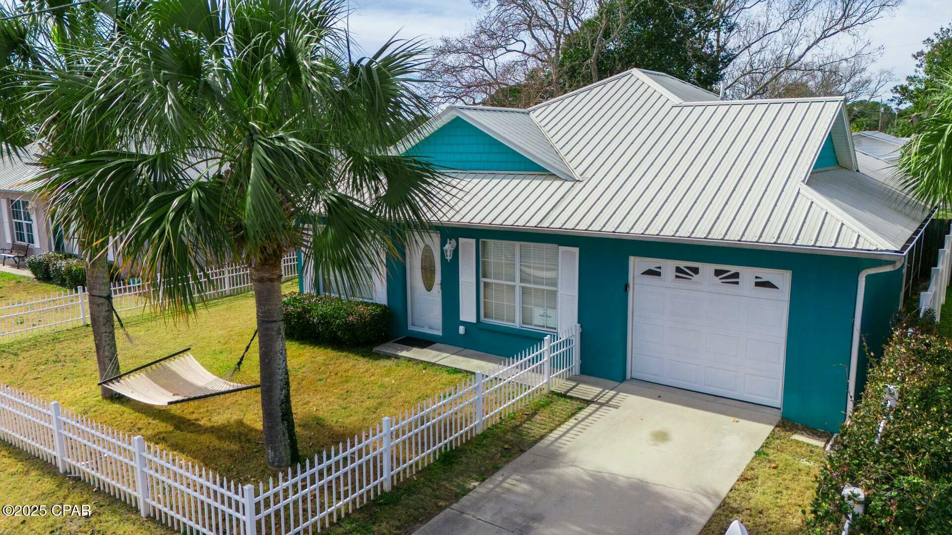 Property Photo:  223 Coronado Place  FL 32413 