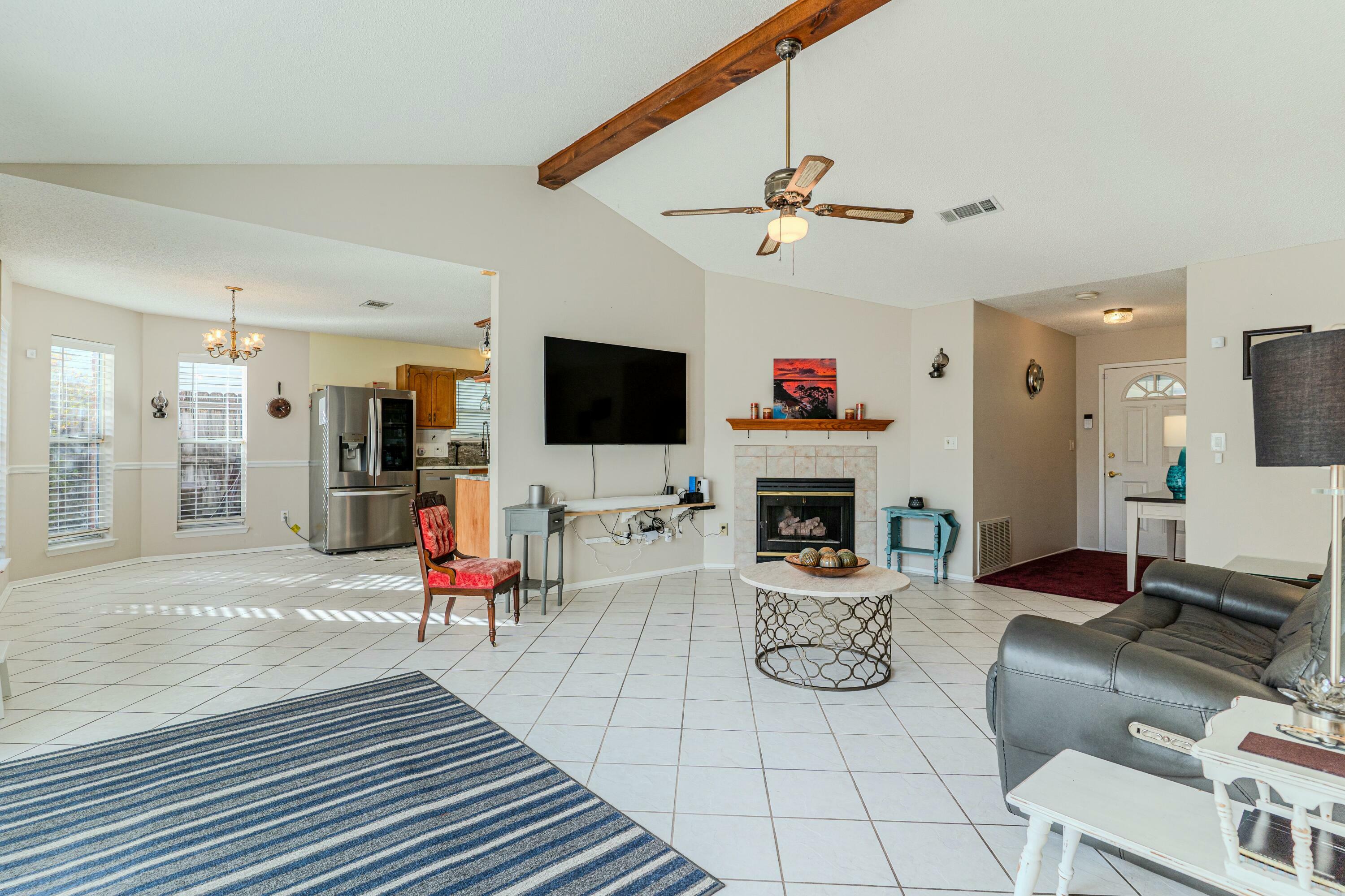 Property Photo: 801 Sparkleberry Cove FL 32578
