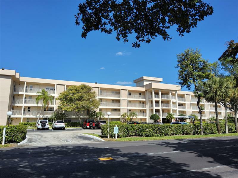 Property Photo: 3151 S Palm Aire Dr 301 FL 33069
