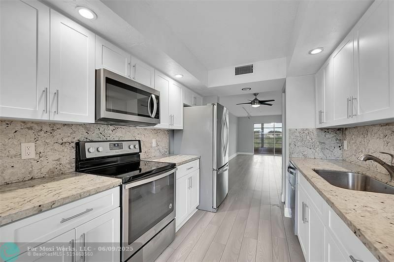 Property Photo: 1606 Abaco Dr F4 FL 33066