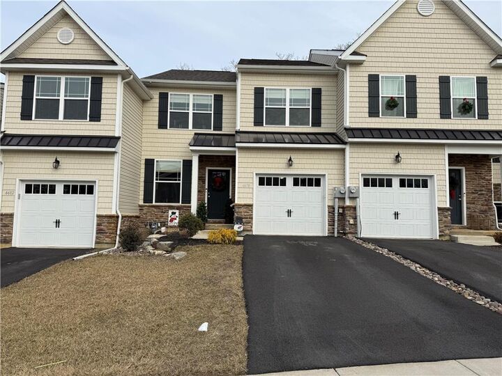 4478 Benjamin Court  Upper Milford Twp PA 18049 photo