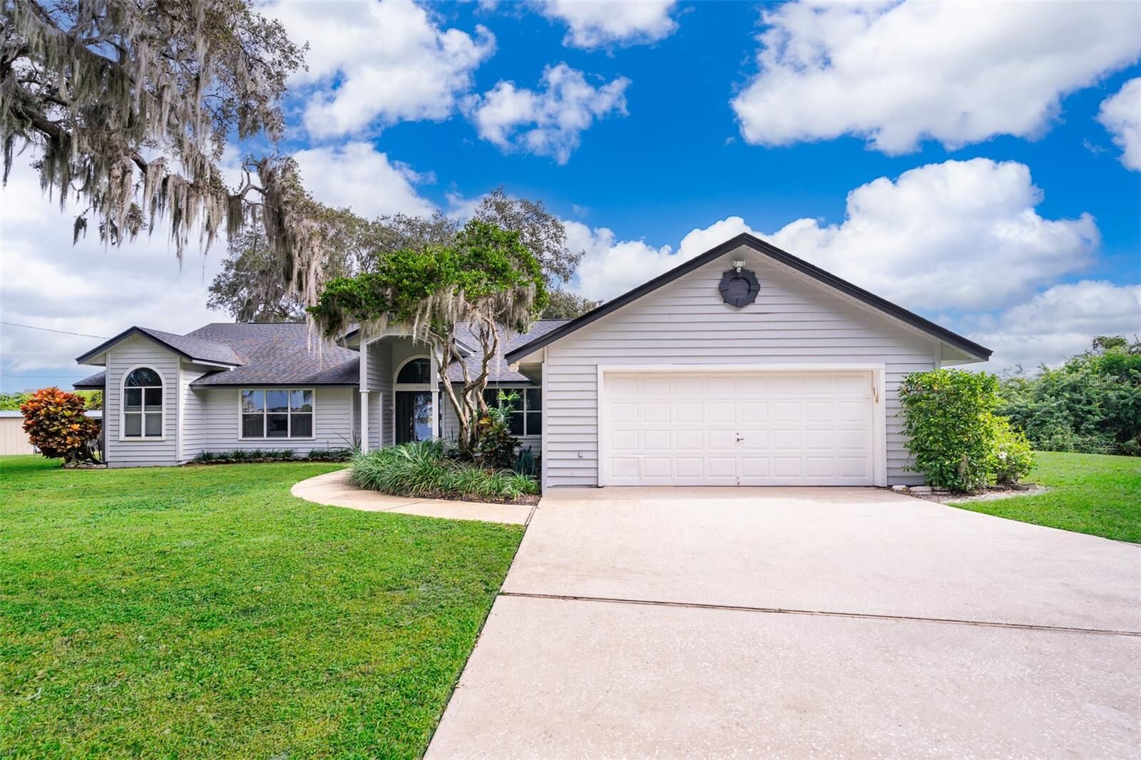 Property Photo:  9012 Ogilvie Drive  FL 32819 