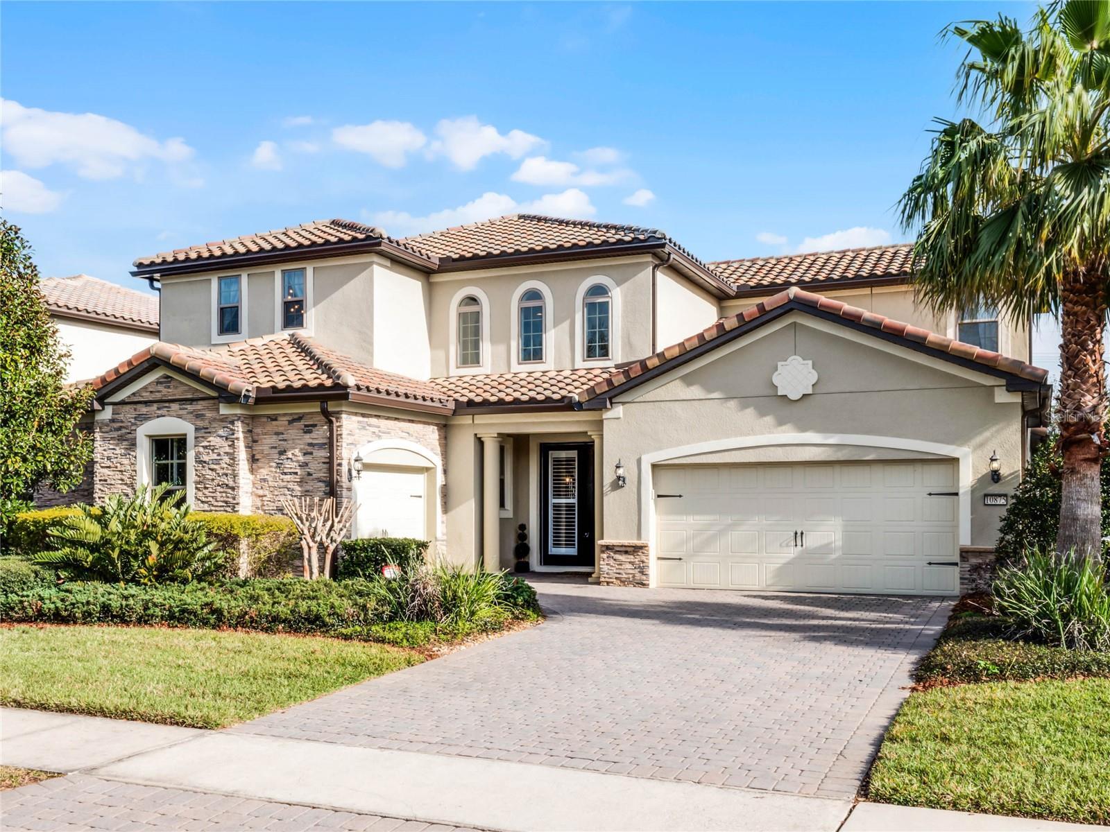 Property Photo: 10875 Savona Way FL 32827