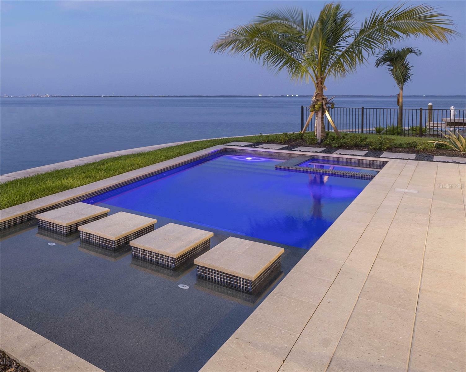 2081 Michigan Avenue NE  St Petersburg FL 33703 photo