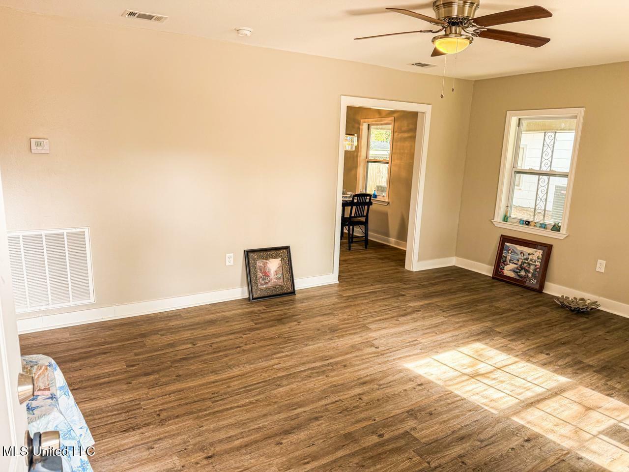 Property Photo:  2548 Bryn Mawr Avenue  MS 39531 