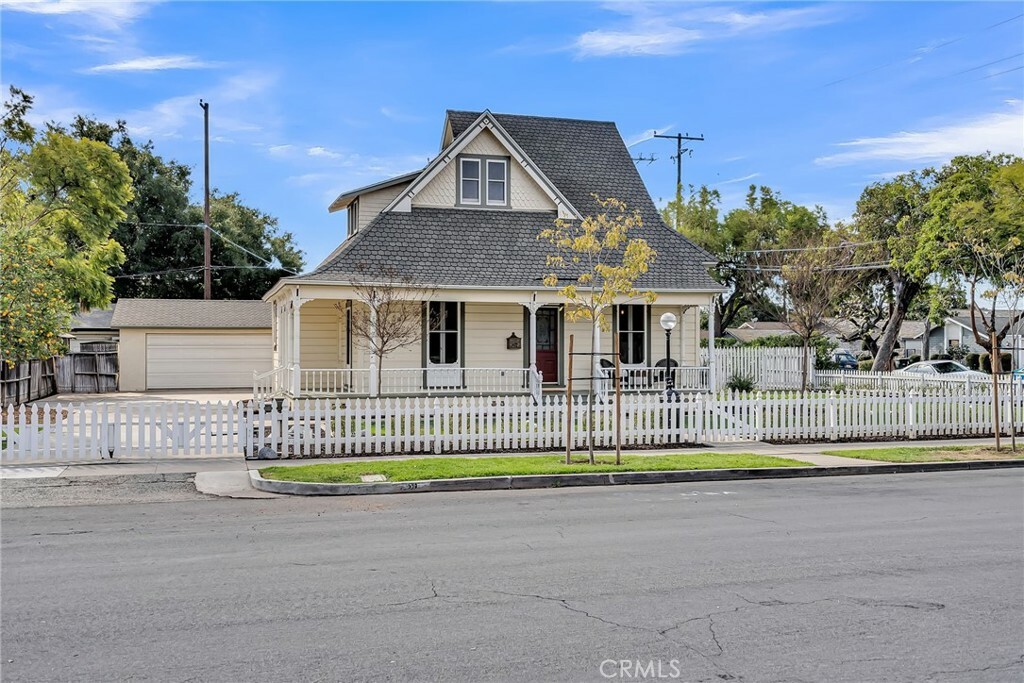 Property Photo:  540 W 3rd Street  CA 92780 