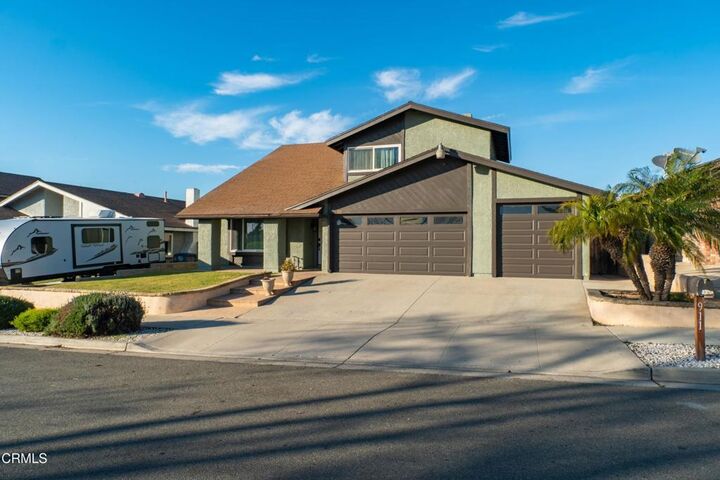 911 Indigo Place  Oxnard CA 93036 photo