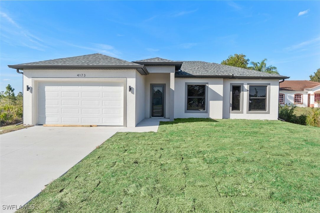Property Photo: 4173 58 Avenue NE FL 34120