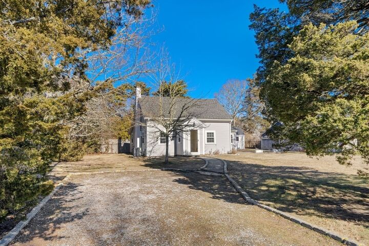Property Photo:  718 Willow St  MA 02664 