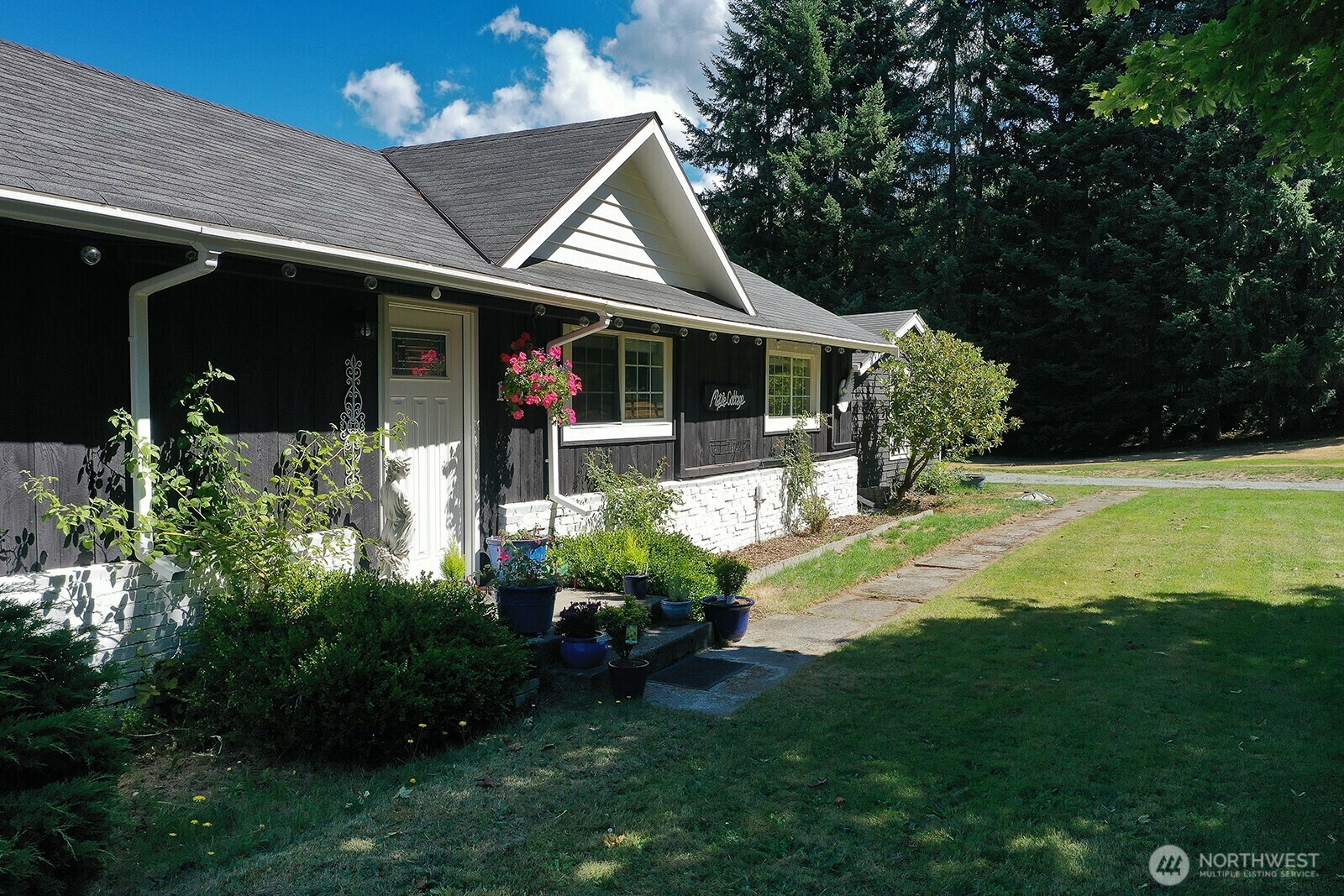 Property Photo: 1637 Scenic Avenue WA 98249