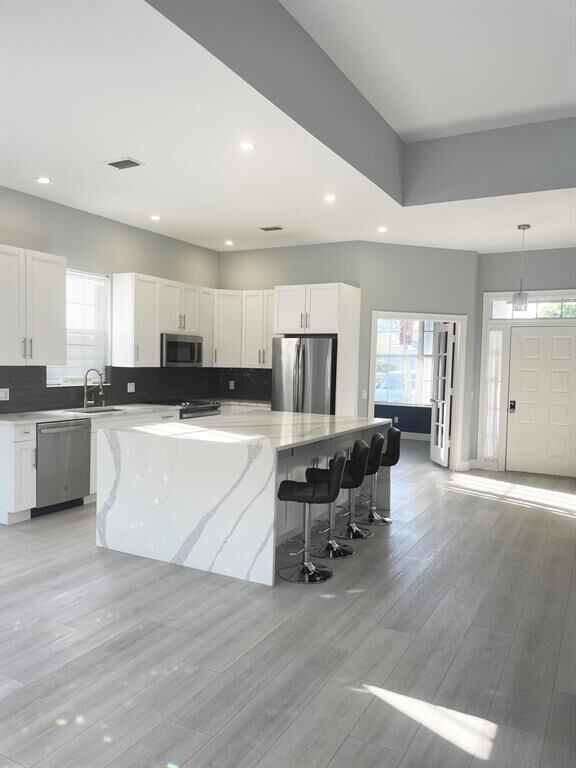 Property Photo:  304 NW Bentley Circle  FL 34986 