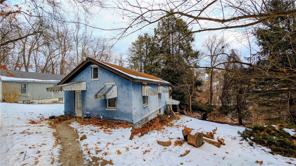 Property Photo:  680 Kessler St  PA 15210 