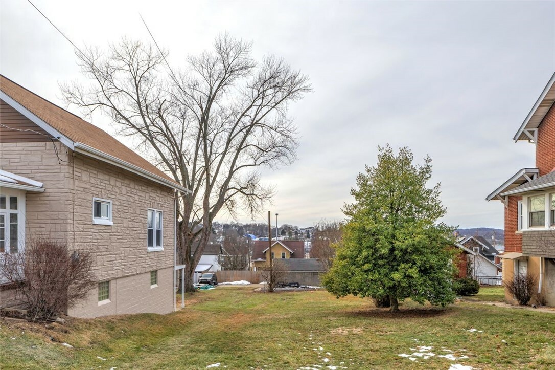 Property Photo:  801 Duncan Ave  PA 15301 