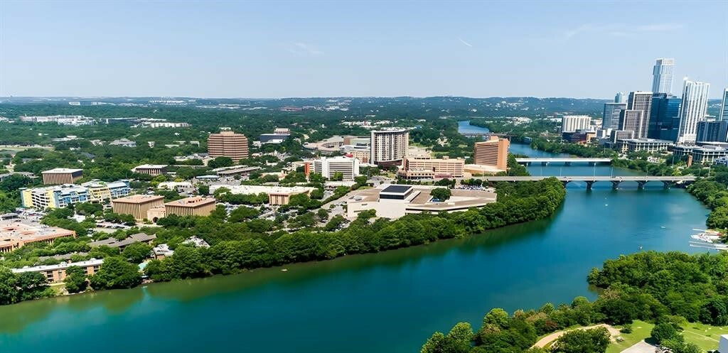 48 East Avenue 1404  Austin TX 78701 photo