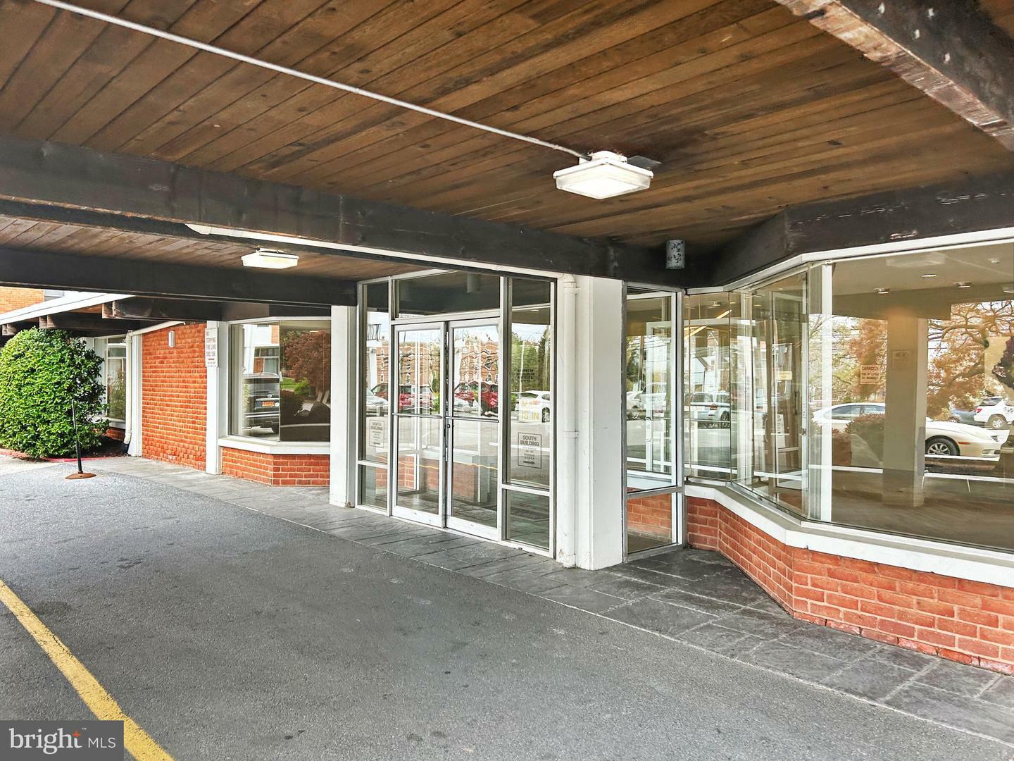 Property Photo: 3601 Clarks Lane 506 MD 21215
