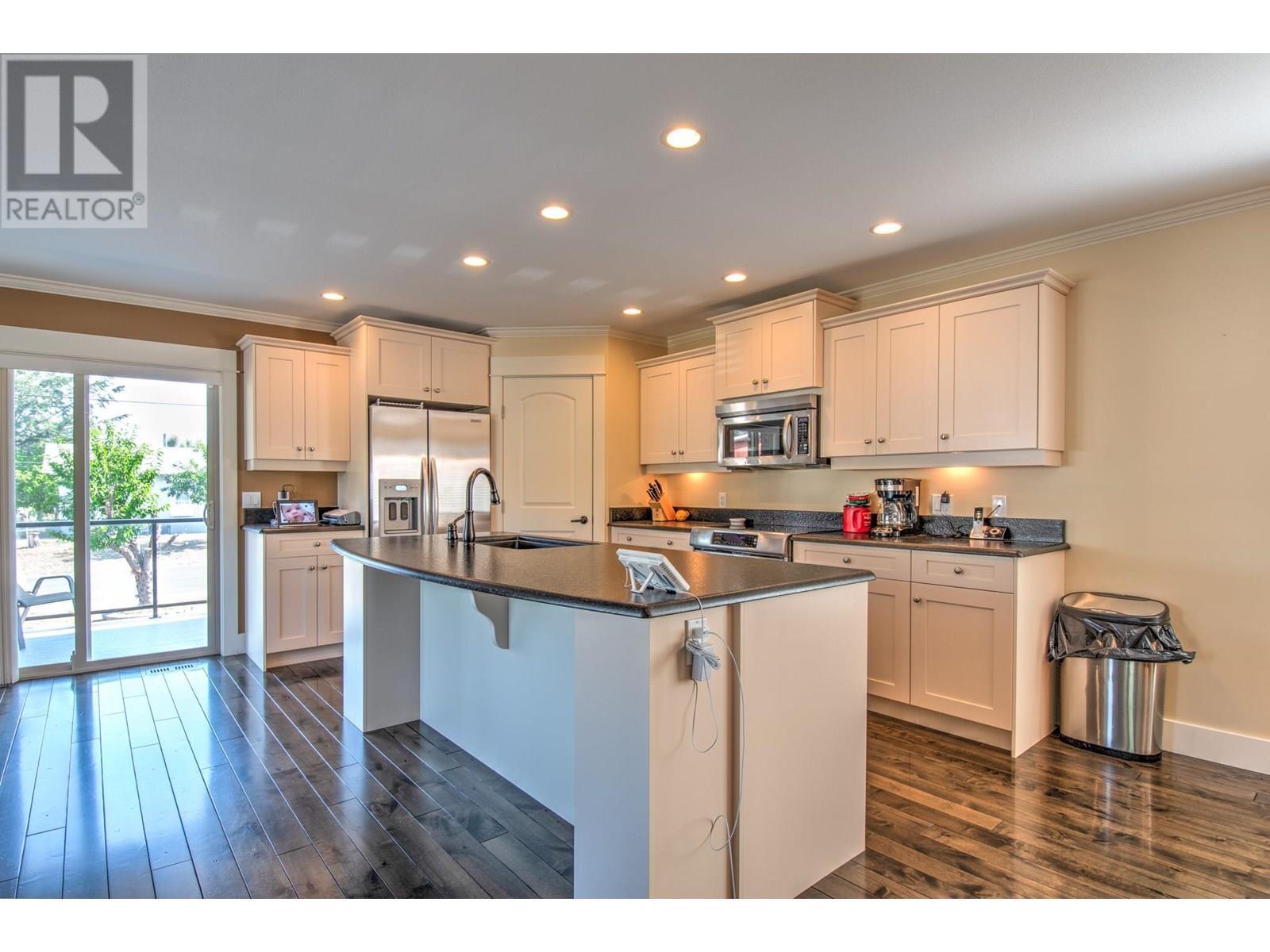 Photo de la propriété: 5409 Willow Drive BC V1T 2E4