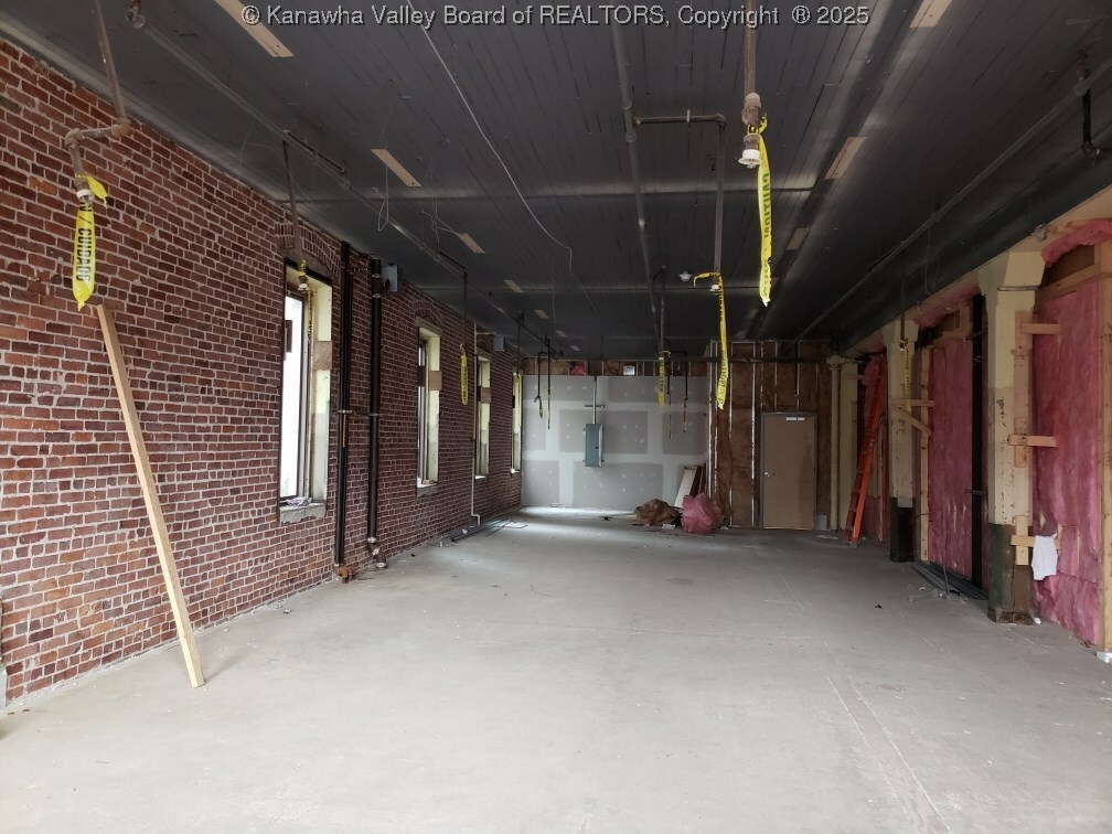Property Photo: 814 Virginia Street E 15 WV 25301
