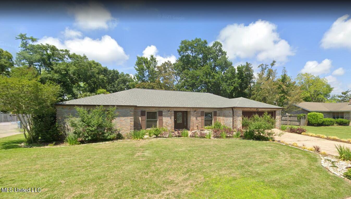 Property Photo: 3 Villa Cove Drive MS 39507