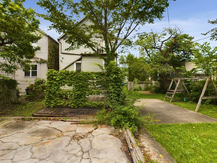 Property Photo: 9231 S Woodlawn Avenue IL 60619