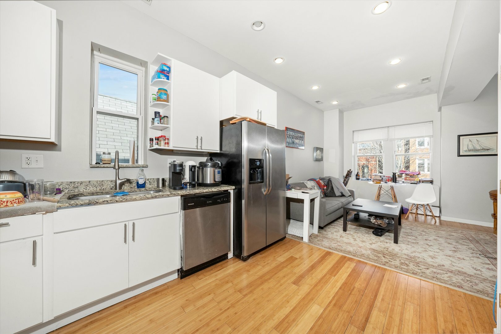 Property Photo: 2215 W Medill Avenue IL 60647