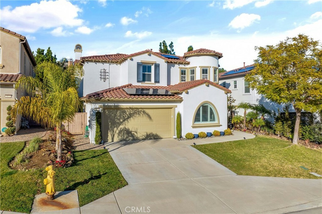 Property Photo:  662 Liquid Amber Way  CA 92078 