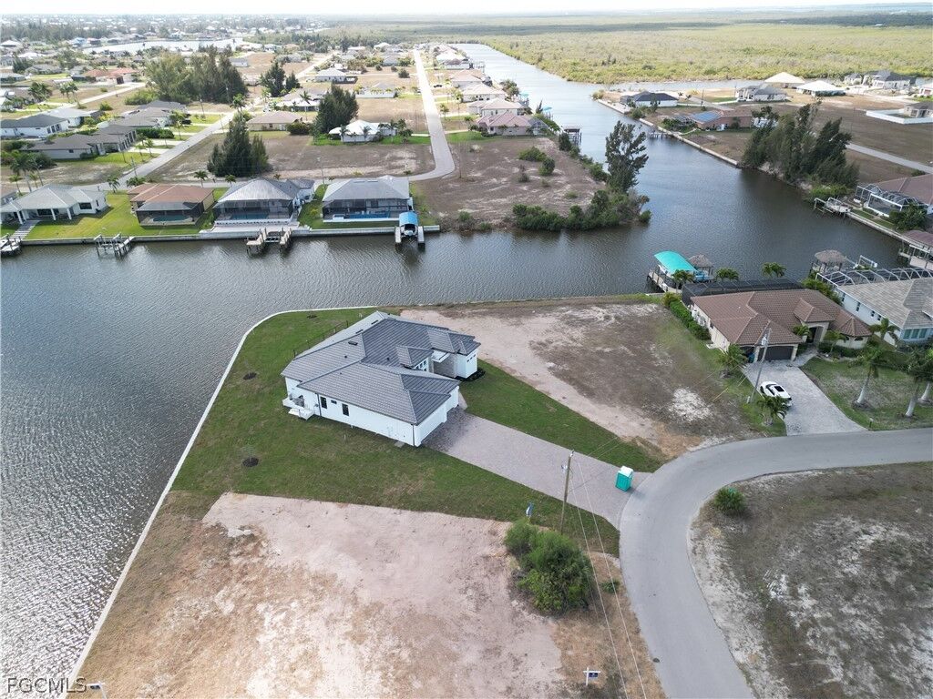 Property Photo:  3105 NW 46th Avenue  FL 33993 