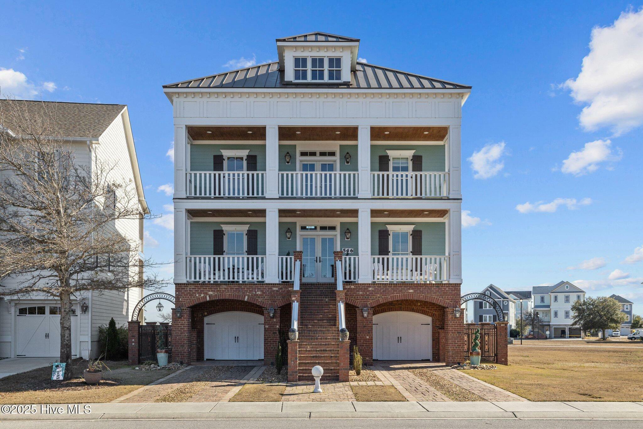 Property Photo: 546 Cannonsgate Drive NC 28570