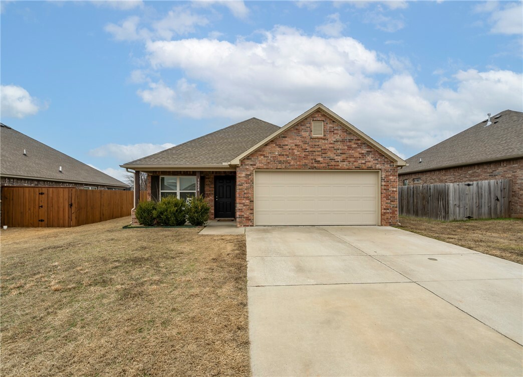 Property Photo:  1228 Canyon Gate Drive  AR 72761 