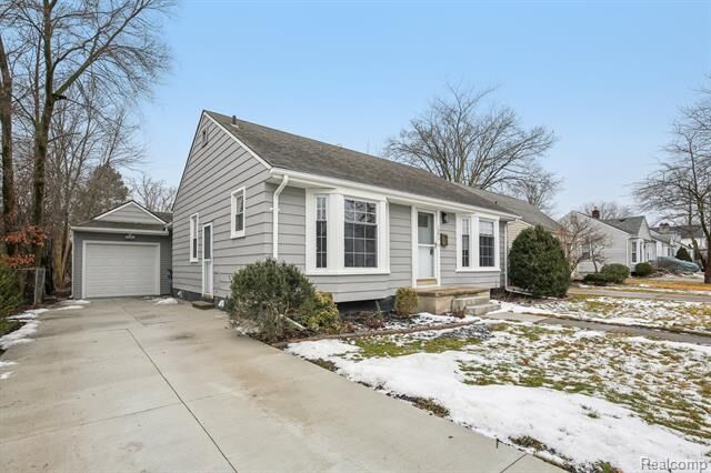 Property Photo: 1591 Eaton Road MI 48072