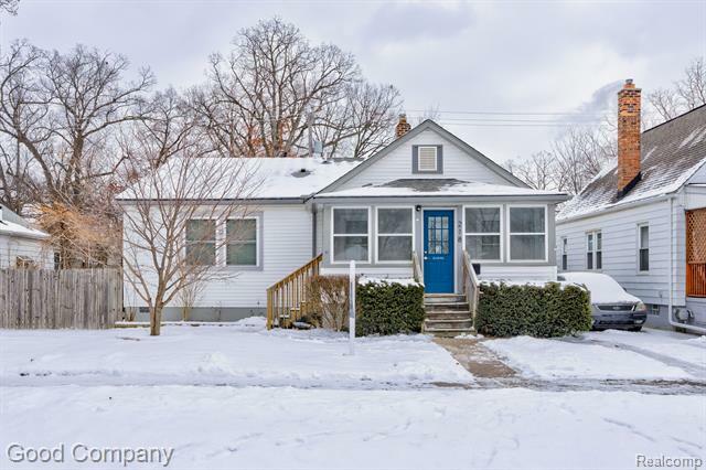 Property Photo:  218 Kensington Avenue  MI 48220 