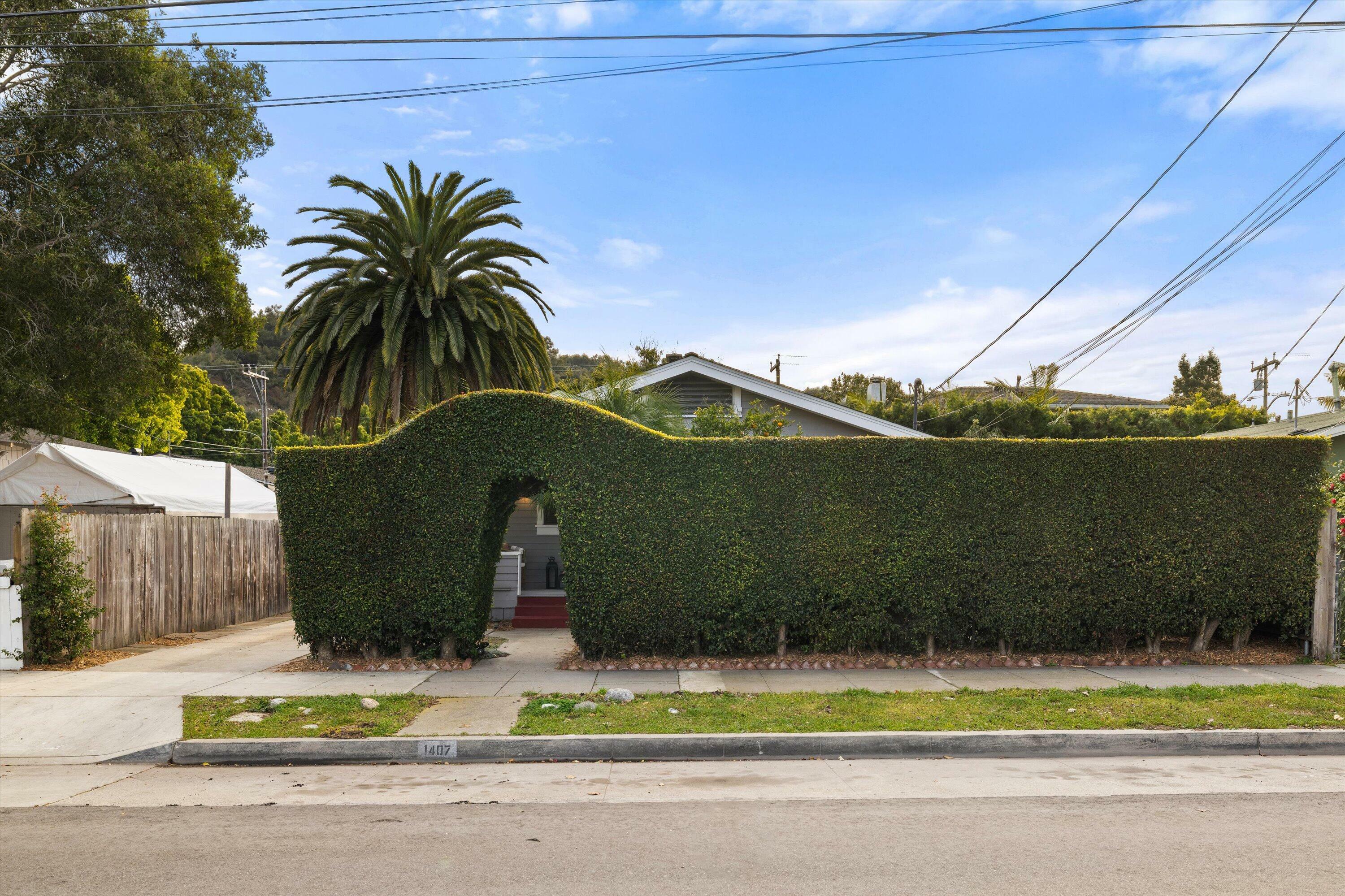 Property Photo:  1407 Gillespie Street  CA 93101 