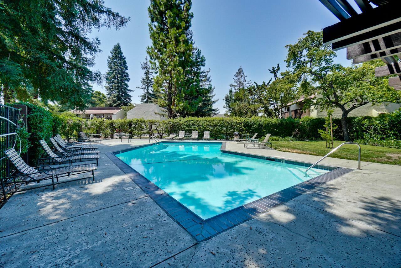 Property Photo:  1001 East Evelyn Terrace 181  CA 94086 