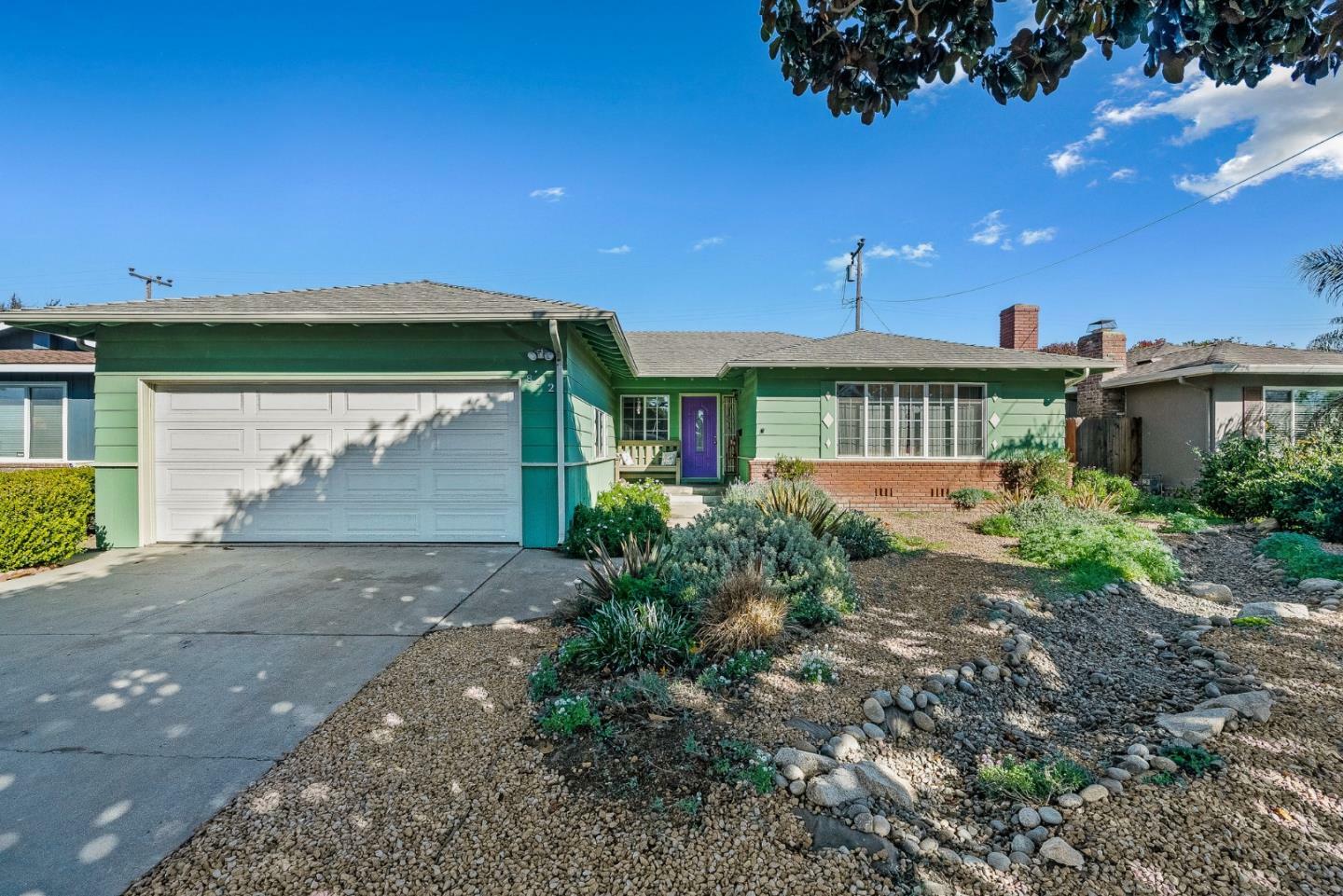 Property Photo:  842 Central Avenue  CA 93901 