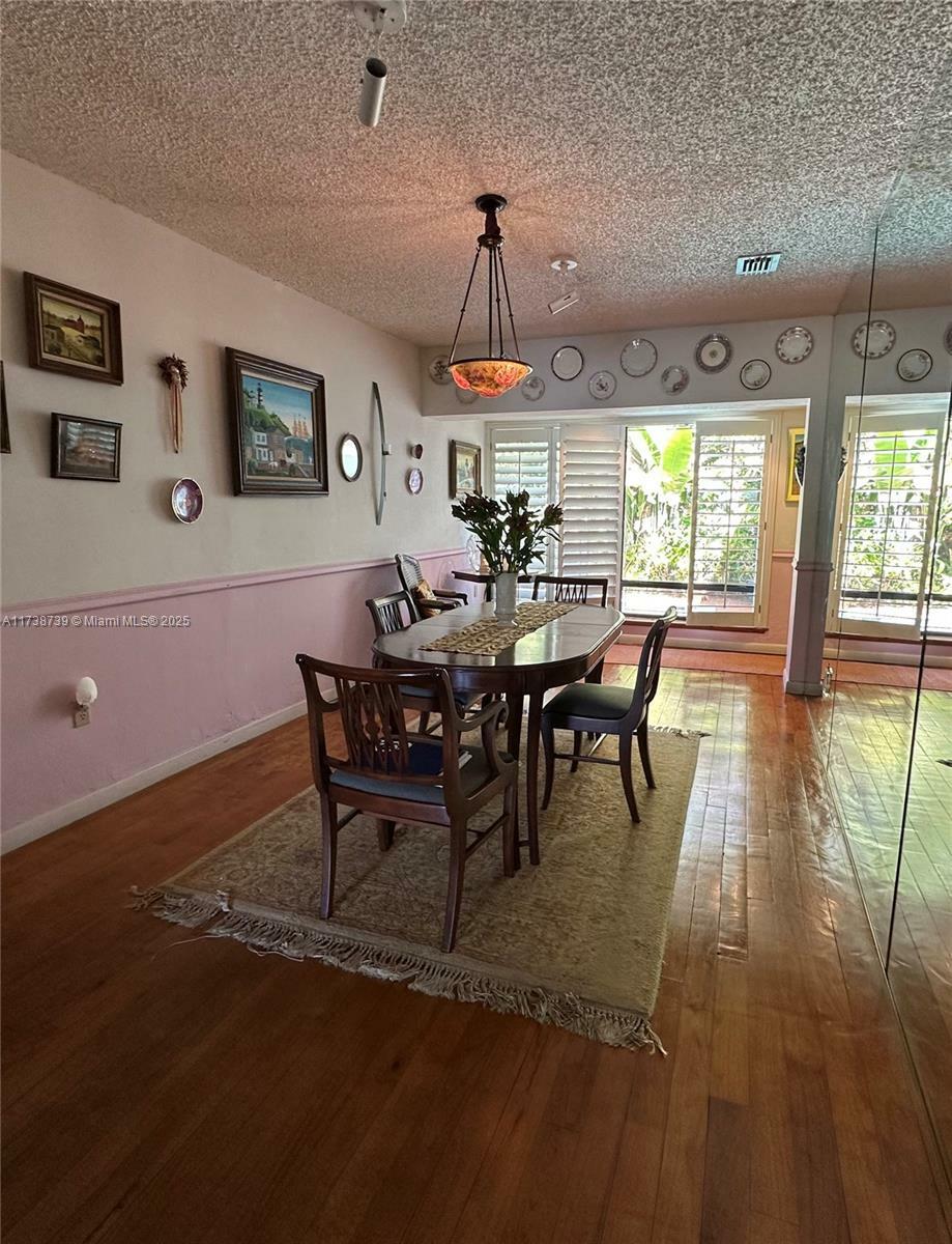 Property Photo: 419 Blue Rd FL 33146