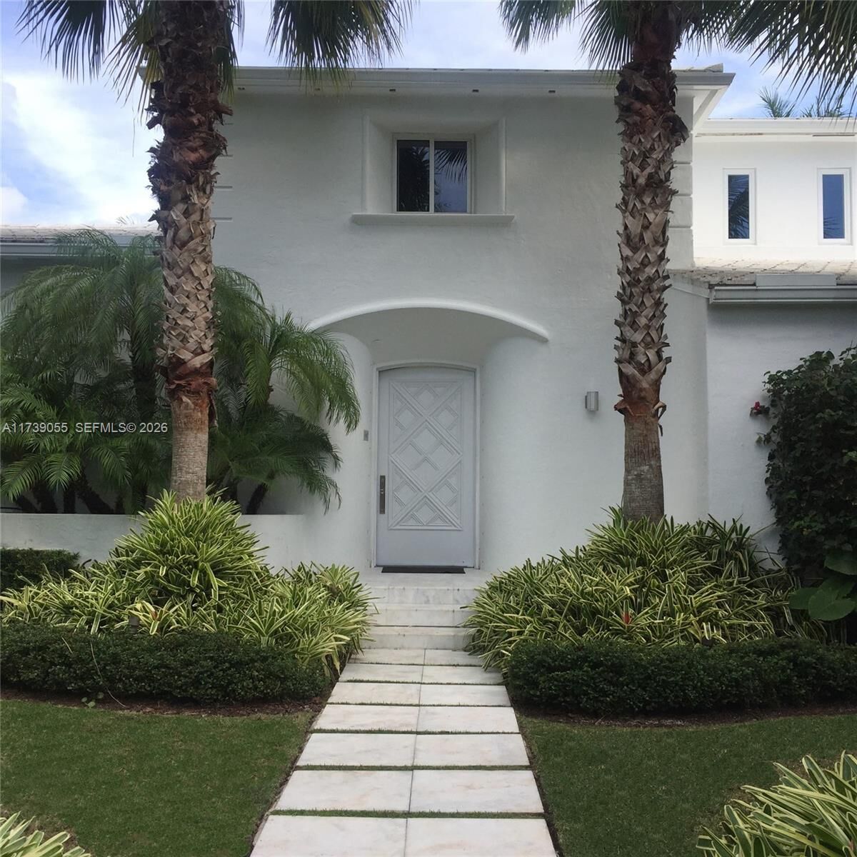 Property Photo:  5763 N Bay Rd  FL 33140 
