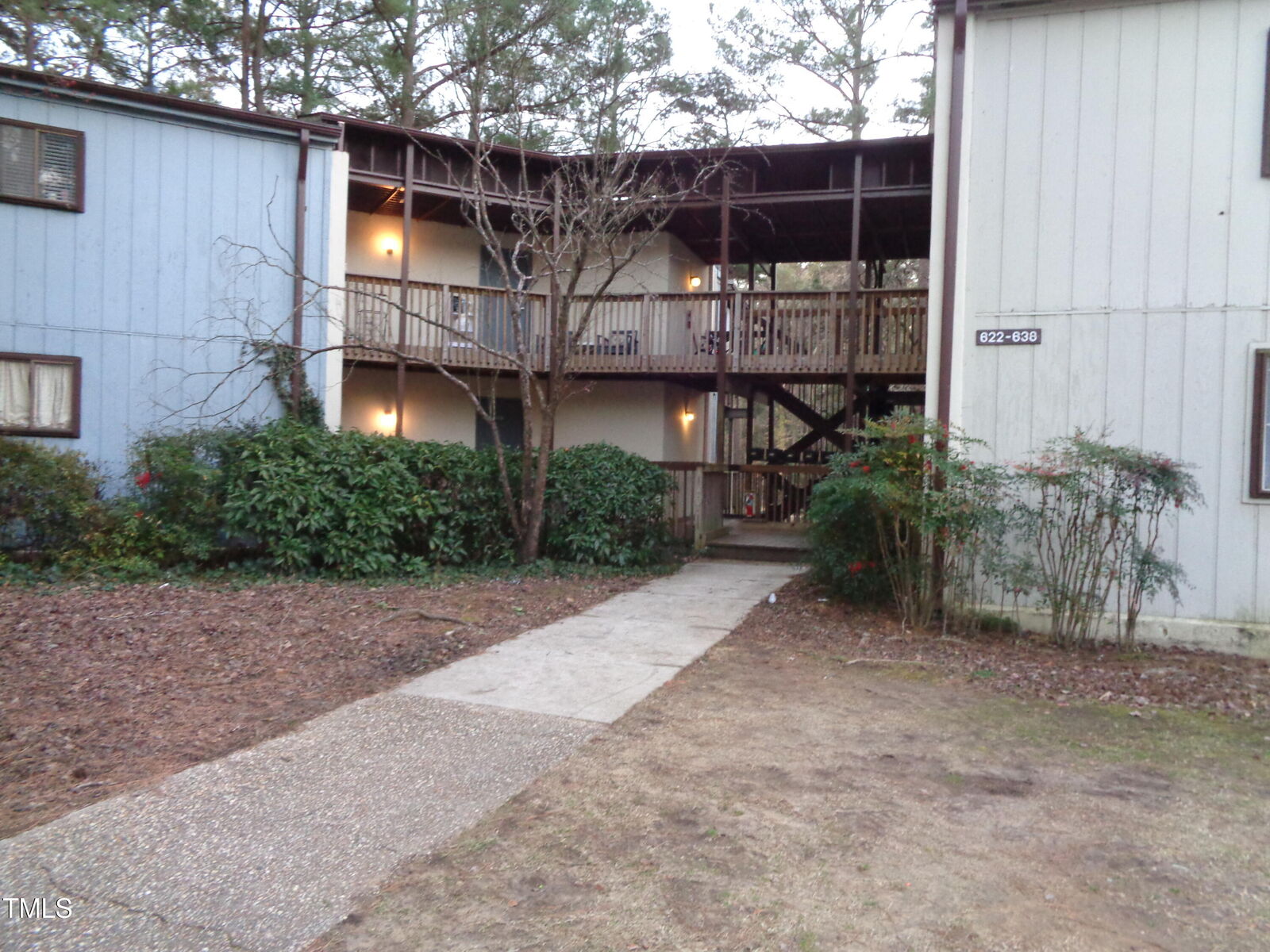 Property Photo: 626 Pine Ridge Pl Place NC 27609