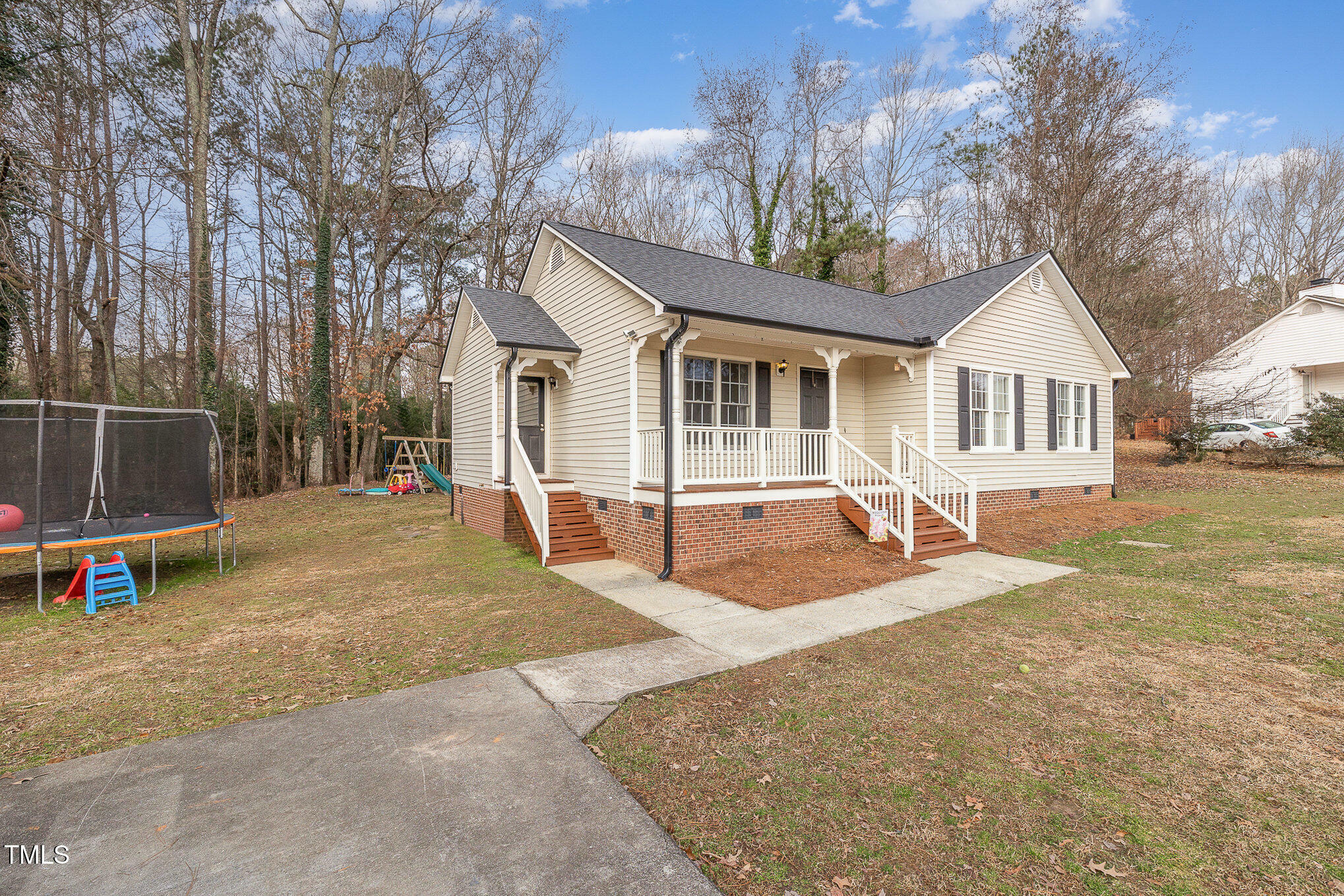 Property Photo:  116 Primrose Lane  NC 27520 